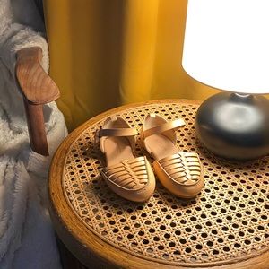 Old Navy Woven Leather Sandals | Size 6 | Light Tan